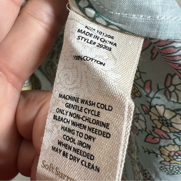 Soft Surroundings Paisley Floral Cotton Voile Tabitha Tunic Top Size Medium Boho - Picture 10 of 10